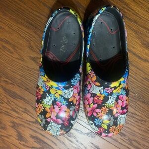 Colorful Floral nurse shoes
